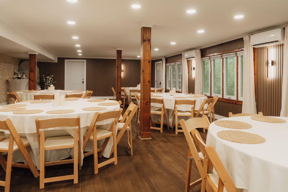 Banquet hall