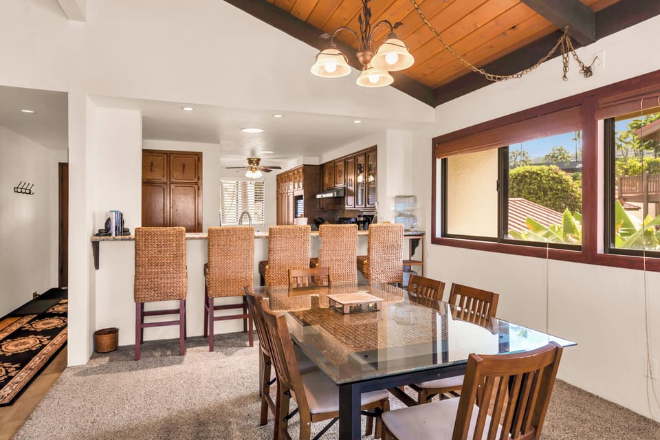Spacious living room, dining, and bar area