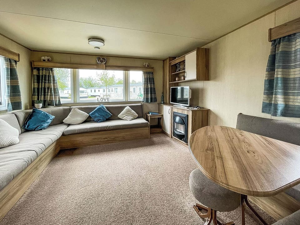 Twin bedroom | Au Bords Du lac - Tattershall Lake, Tattershall