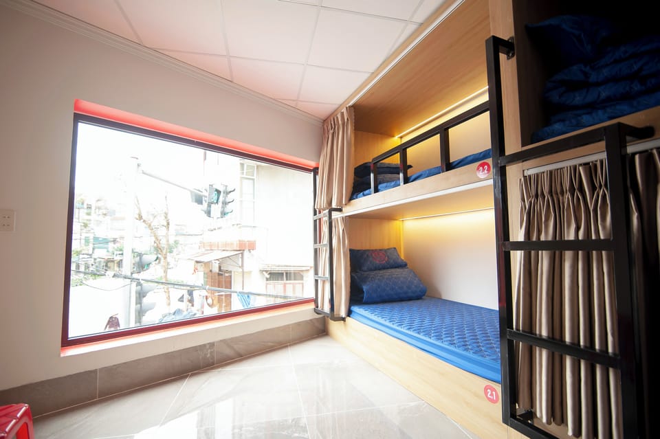Soundproofing, WiFi (free)
