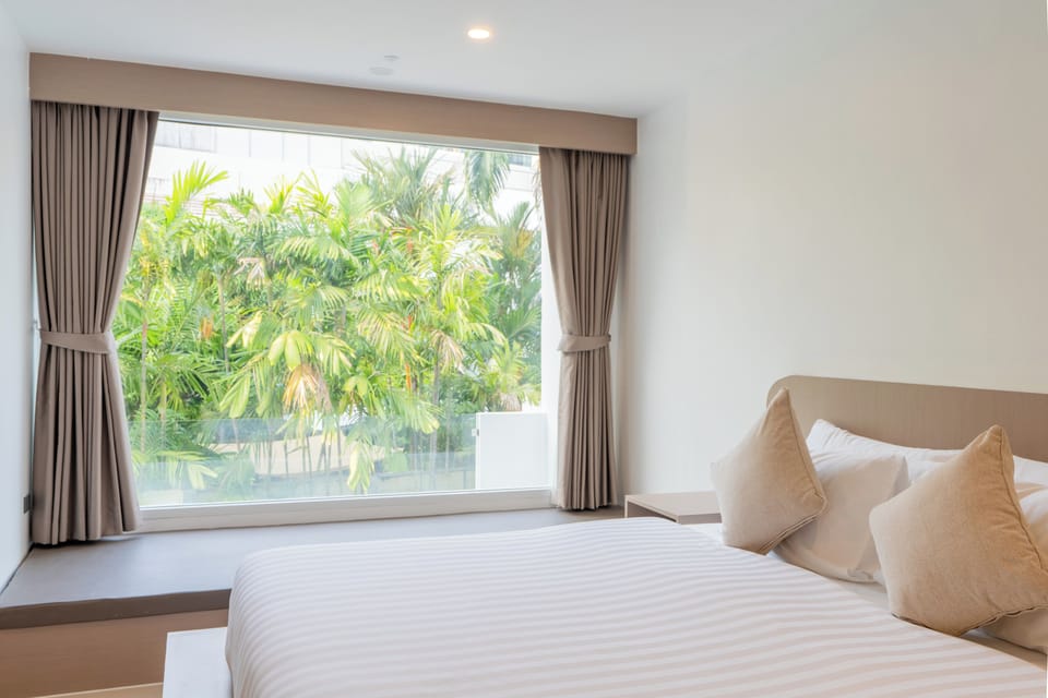 Deluxe Double Room | In-room safe, free WiFi, bed sheets