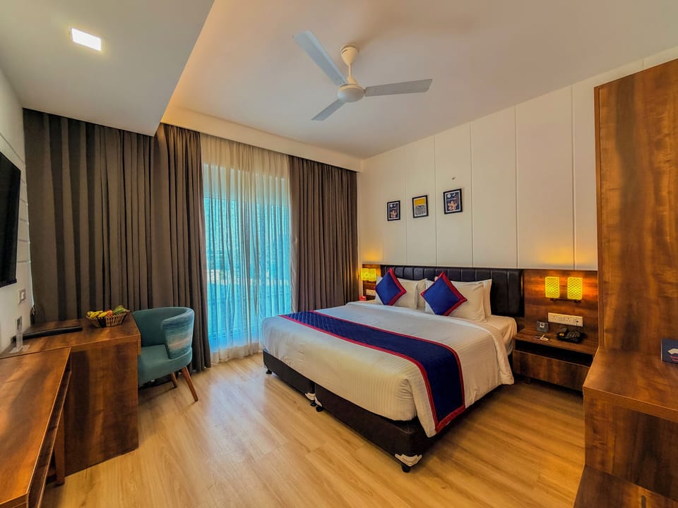 Deluxe Room | Premium bedding, WiFi (free), bed sheets