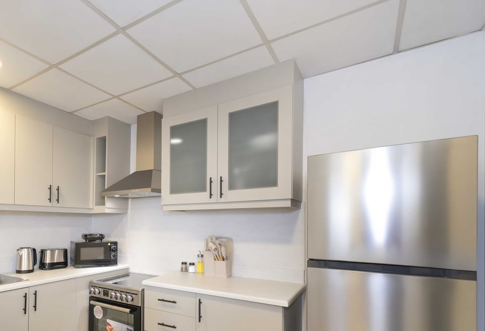Apartment | Private kitchen | Electric kettle, toaster