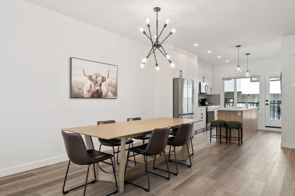 Nestled in the sought-after community of Sage Hill, this townhome is surrounded by parks, walking trails, and vibrant shopping centers. Enjoy nearby restaurants, cafés, and grocery stores just minutes away. 