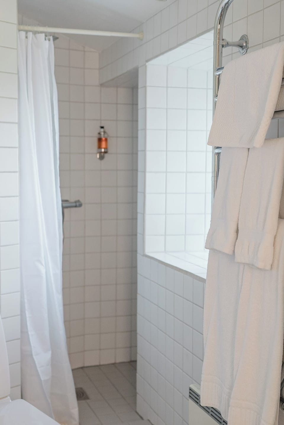 Superior Double Room, Sea View | Bathroom | Shower, hair dryer, bathrobes, towels