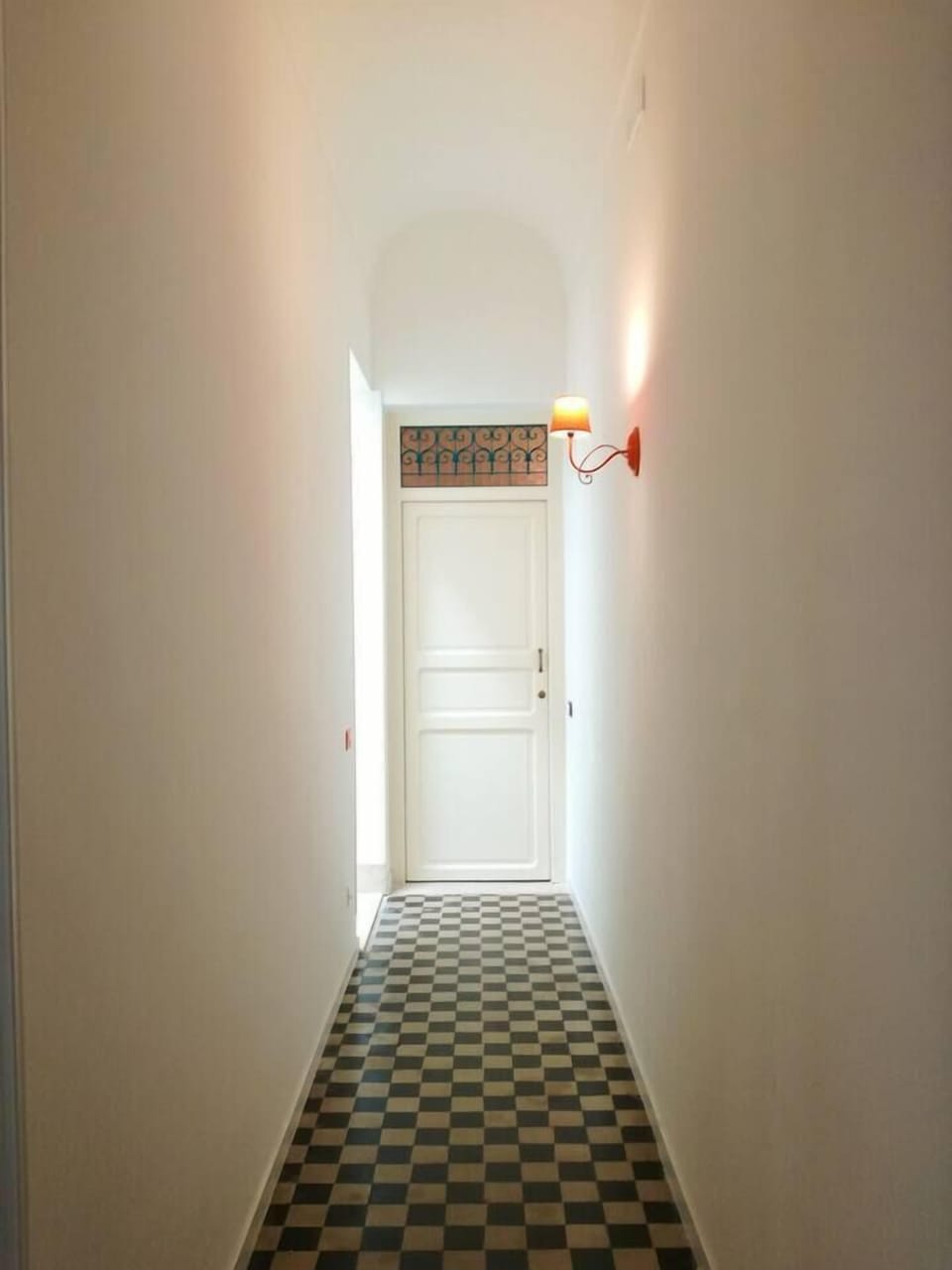 Corridoio laterale area comune