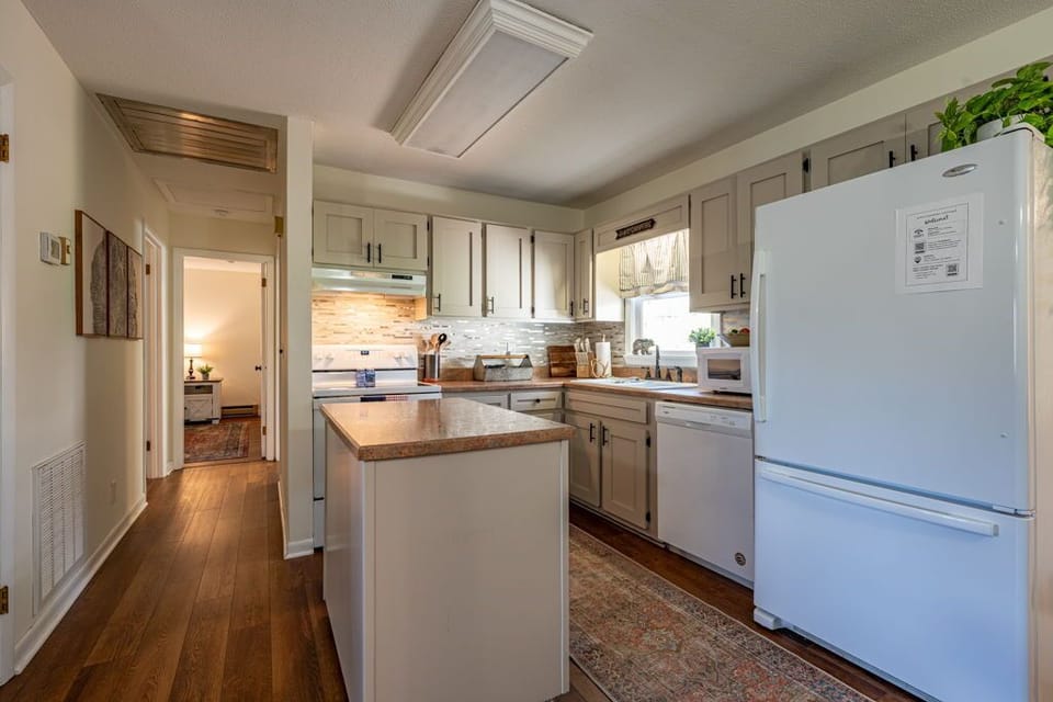 Front house kitchen.