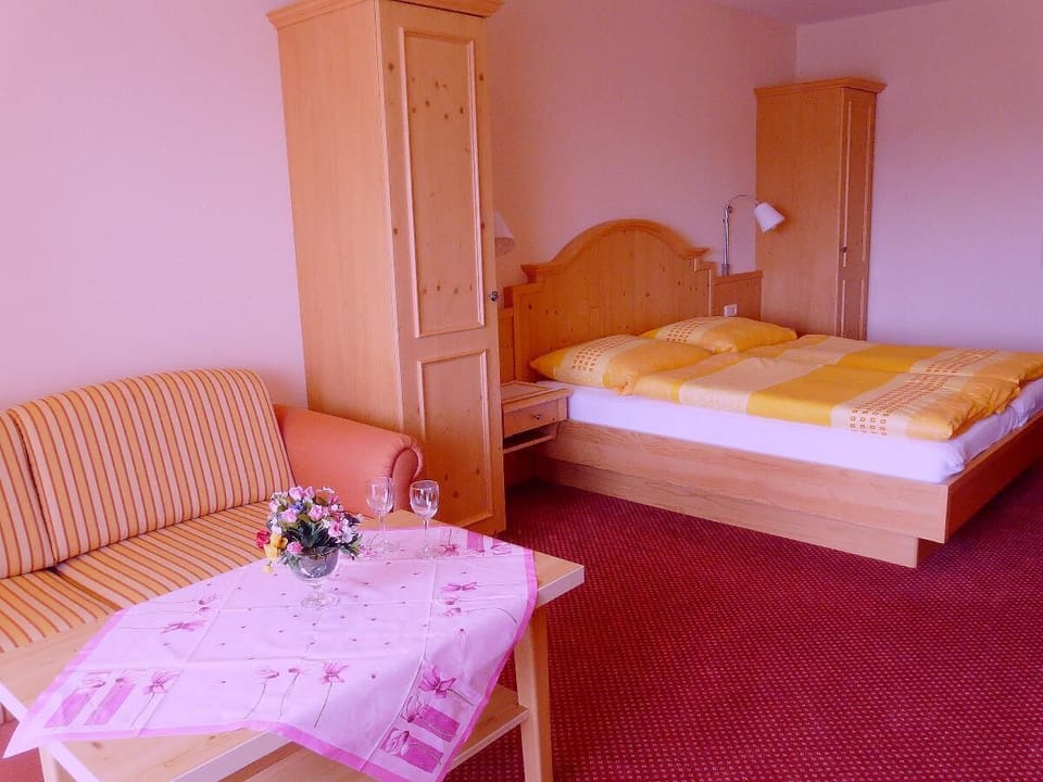 Double Room, Balcony | Free WiFi