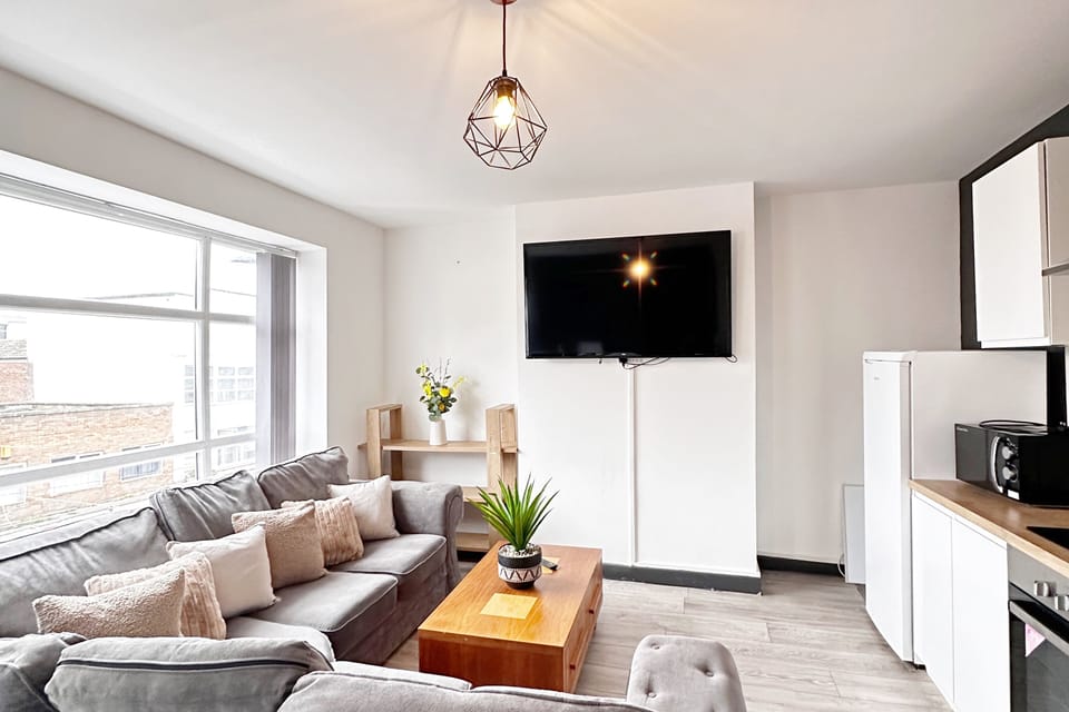 Apartment | Living area | TV