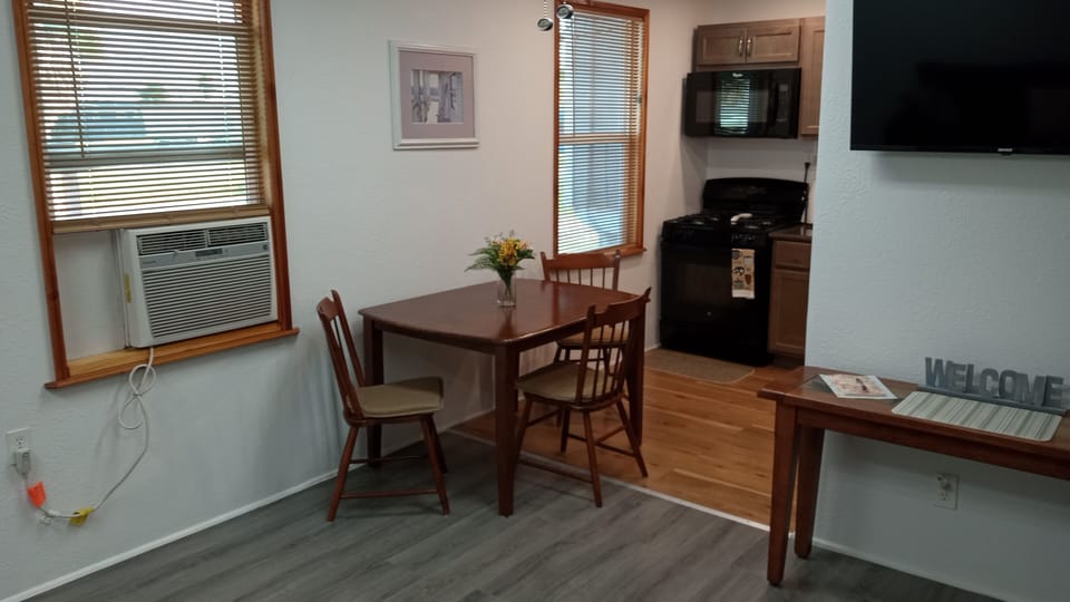 Dinning Area
