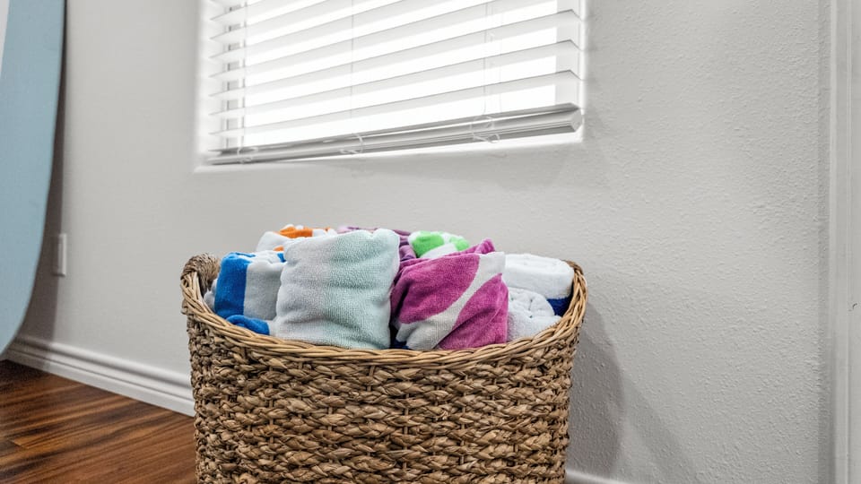  Beach towels available for guest use