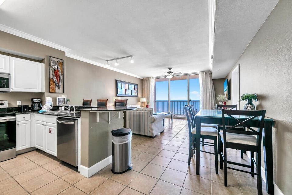 Condo, Multiple Beds (Tidewater 715) | Private kitchen | Oven, toaster