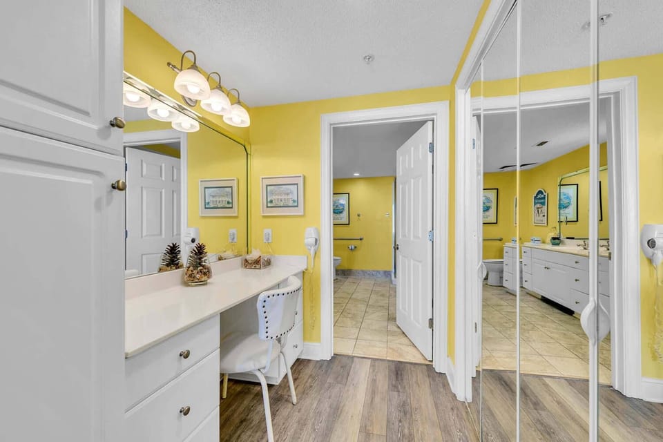 Majestic Beach Towers 2-1801 Apartment in Long Beach