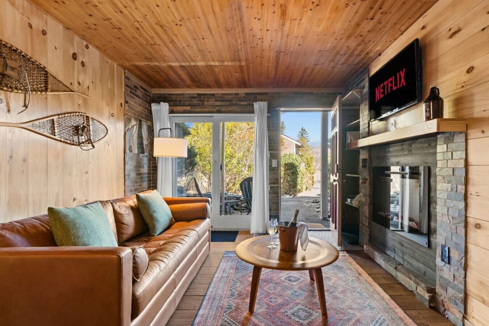 Your new favorite Catskill getaway cabin. Get cozy by the fireplace after enjoying the great outdoors, Hunter Mountain is your backyard! Designed with elegance & comfort in mind, this ski in / ski out cabin is central to hiking, golf, fishing, you name it