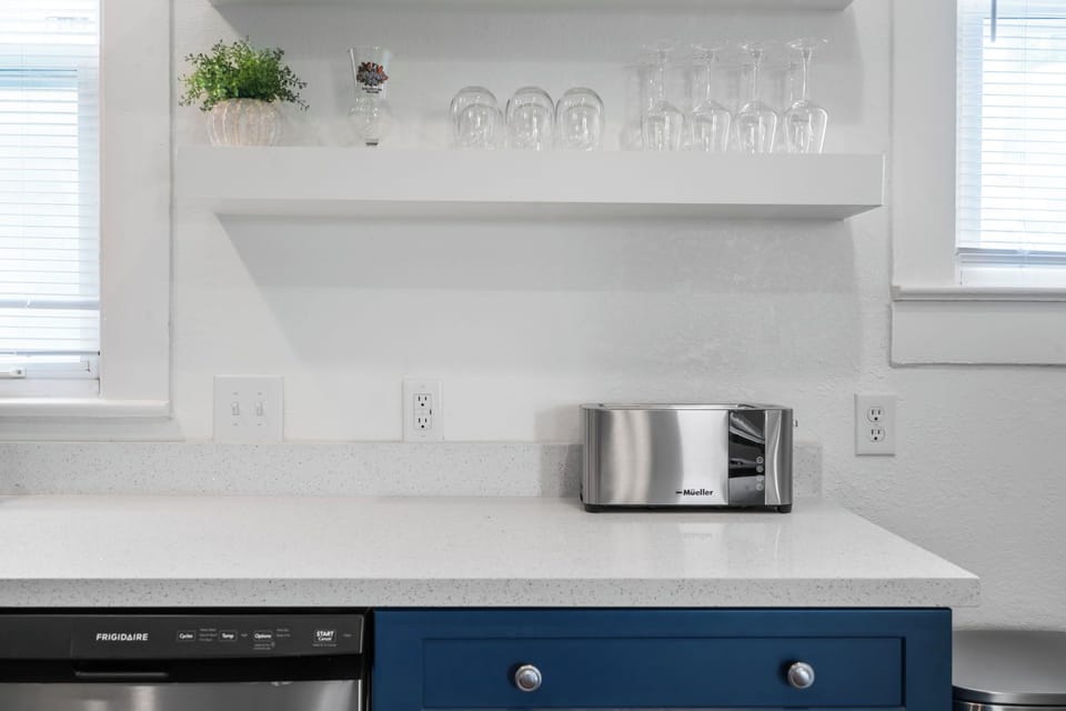 Spacious countertops!