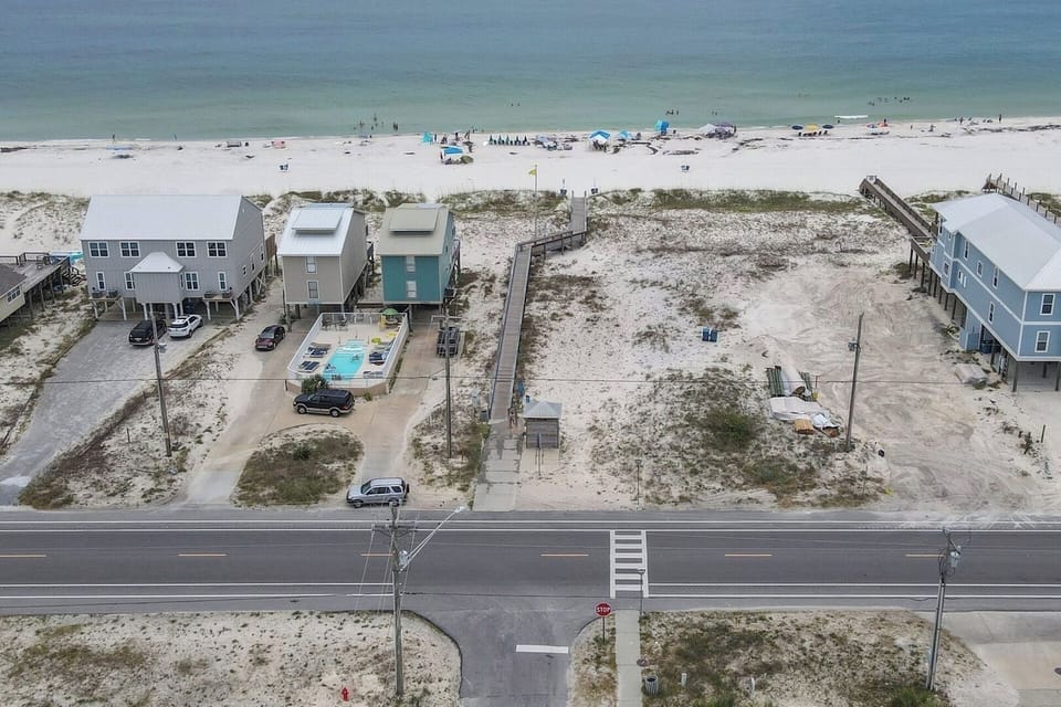 Public Beach Access - 5 minute walk