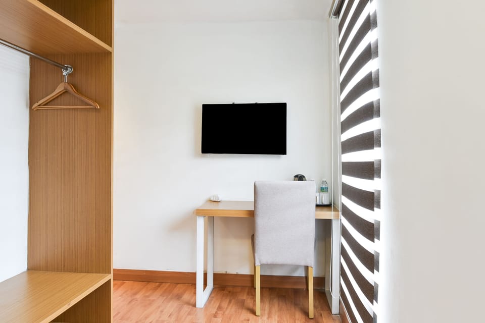 Deluxe Queen Room - City View | Premium bedding, desk, laptop workspace, free WiFi