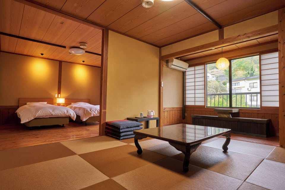 In-room safe, free wired internet, bed sheets