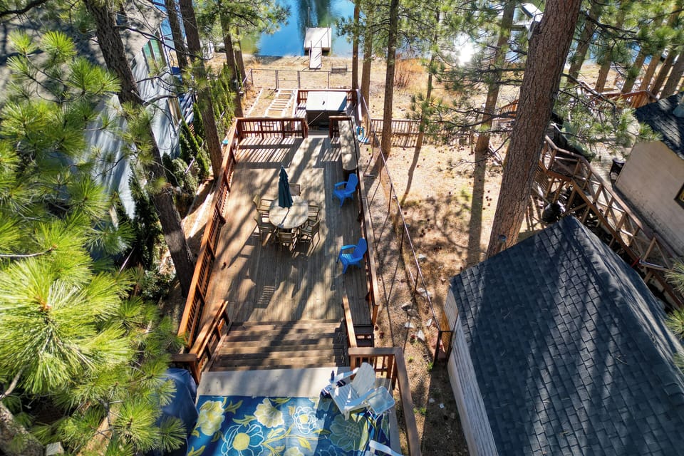 Bird's eye view of the deck.