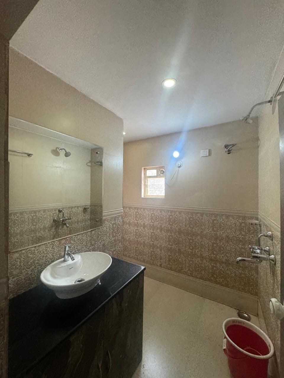 Superior Studio, Balcony, City View | Bathroom | Shower, towels, soap, shampoo