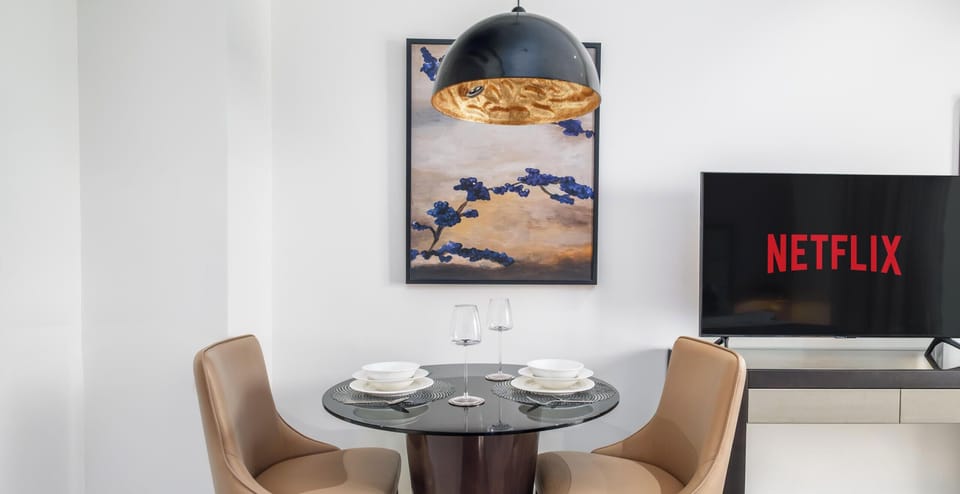 Studio | In-room dining