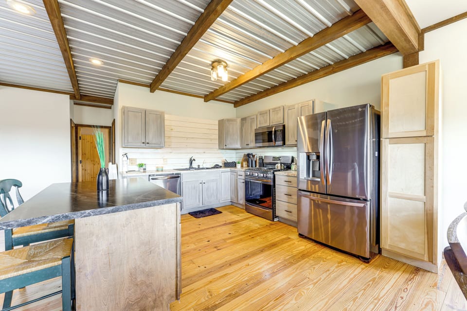 House (2 Bedrooms) | Interior