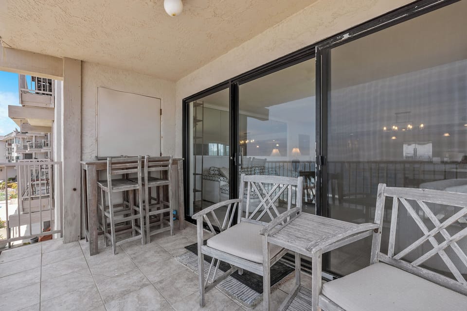 Oceanfront Balcony