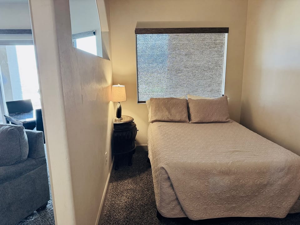 Lower Level Alcove Bed 2 Full