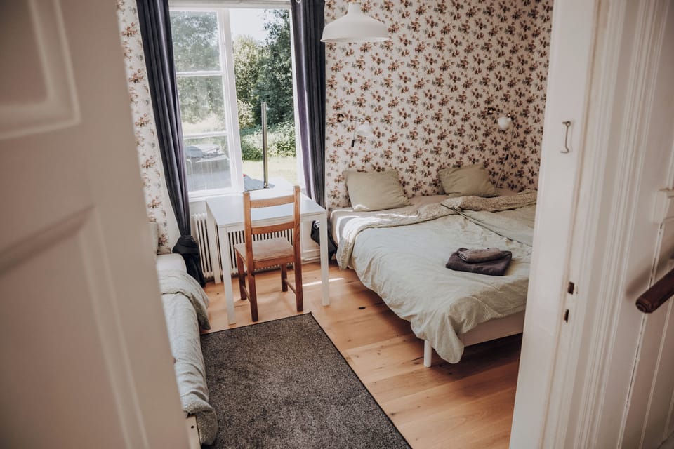 Double or Twin Room | WiFi (free)