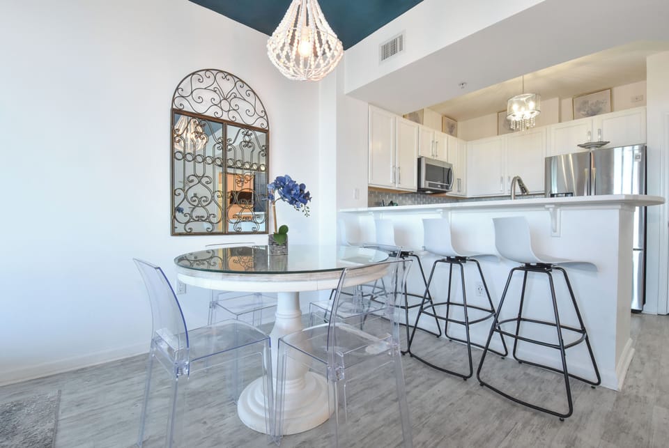 The Palms of Destin 21004 - Dining Area