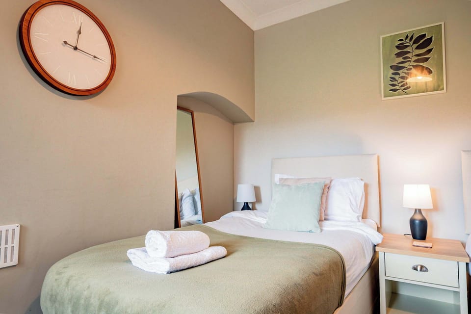 Mayfield House, Ashbourne - Host & Stay