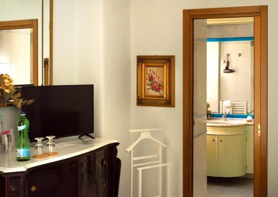 Classic Double Room, Balcony | Free WiFi