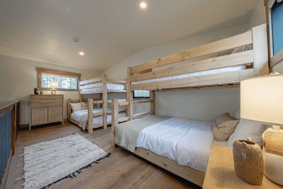 Cabin, Multiple Beds, Hot Tub, Mountain View (Wilderness Club Hideaway) | 2 bedrooms, individually decorated, individually furnished, bed sheets