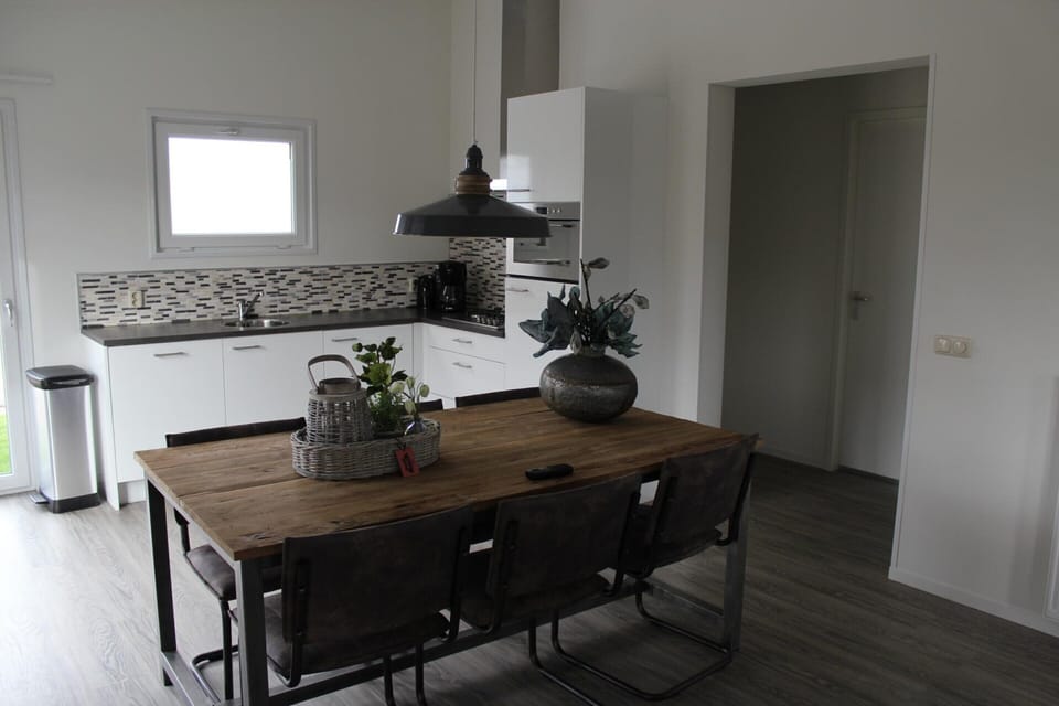 House | Dining