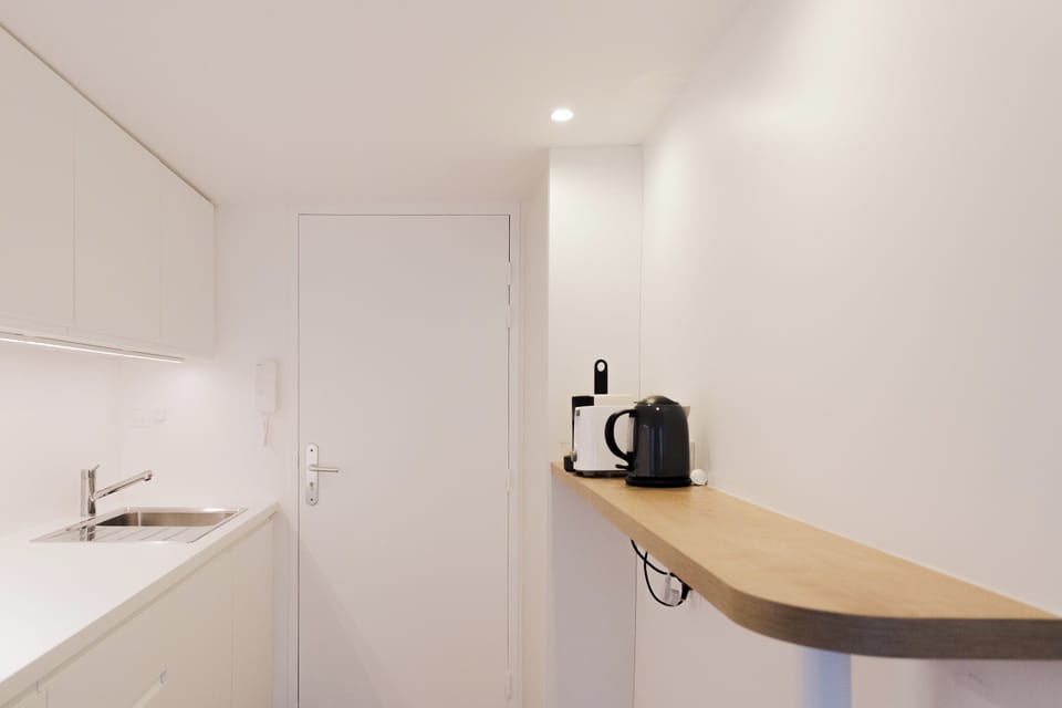 Superior Apartment, City View | Private kitchen | Electric kettle