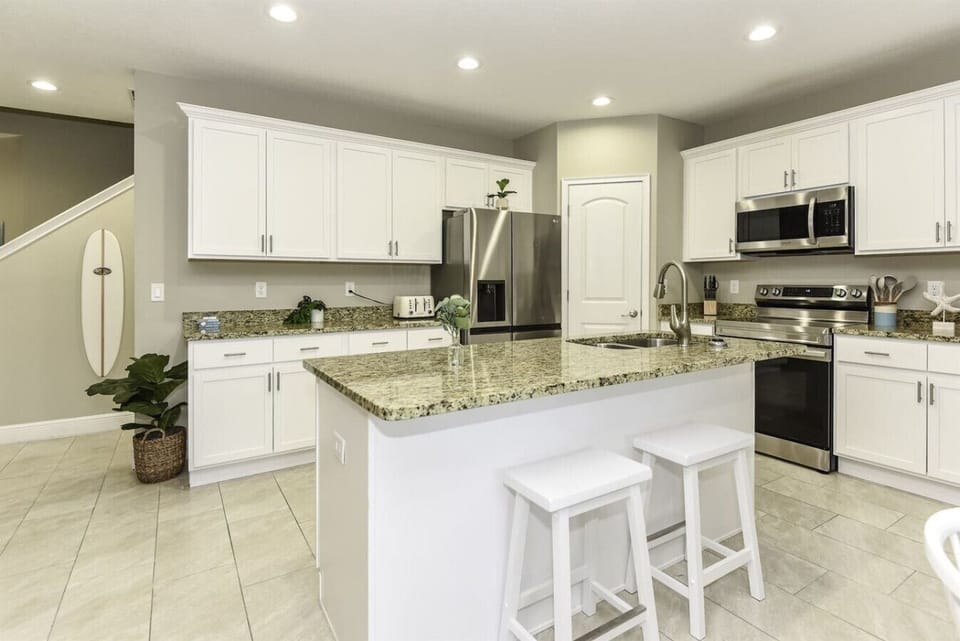 Full Kitchen
