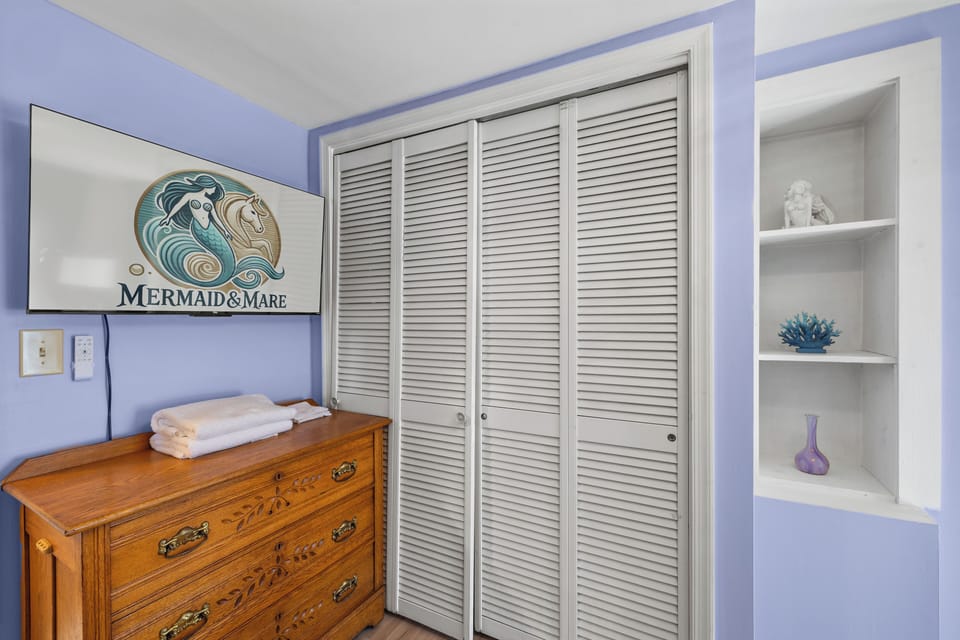 Sweet dreams in this serene sea-inspired bedroom. 