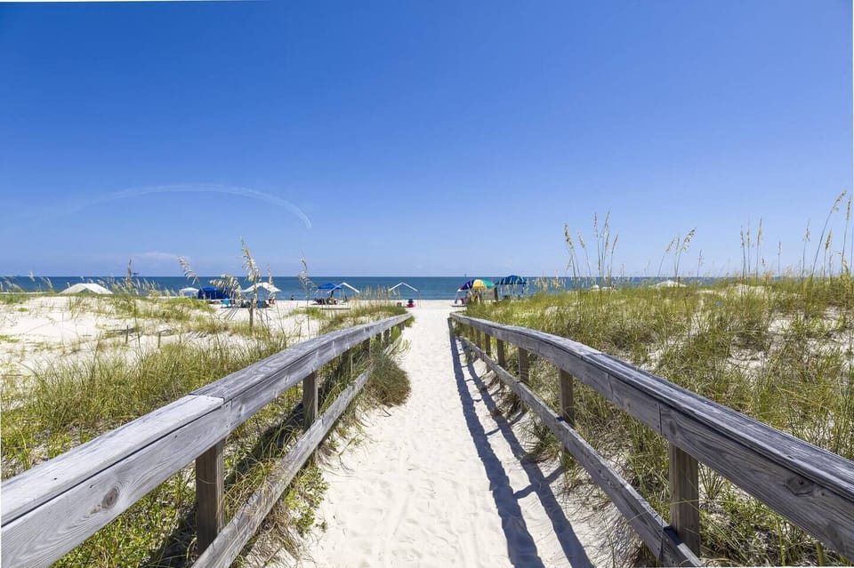 Direct Beach Access!
