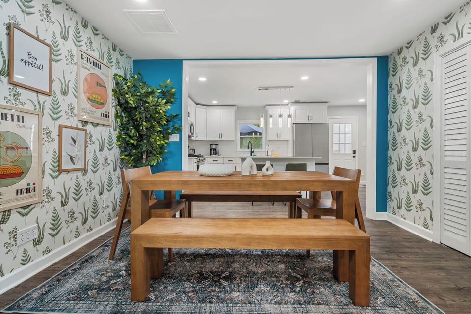 Dining bench 1/3 indoor areas for dining