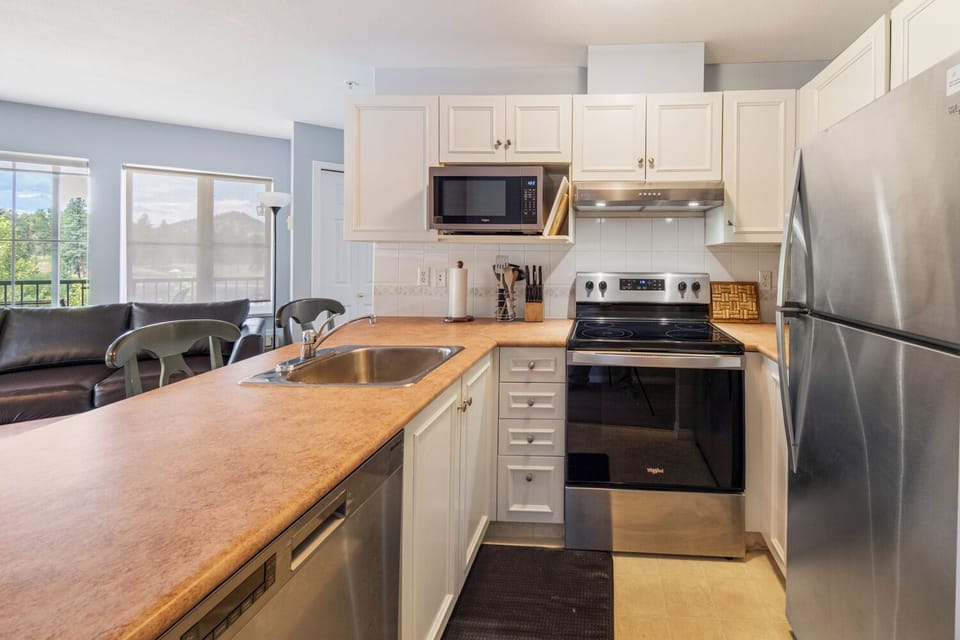 212A Kitchen