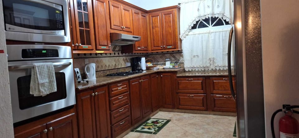 2nd Floor Kitchen Area (fully equipped) (1)
