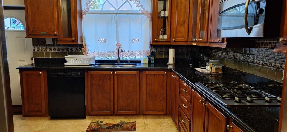 1st Floor Kitchen Area (fully equipped) (1)