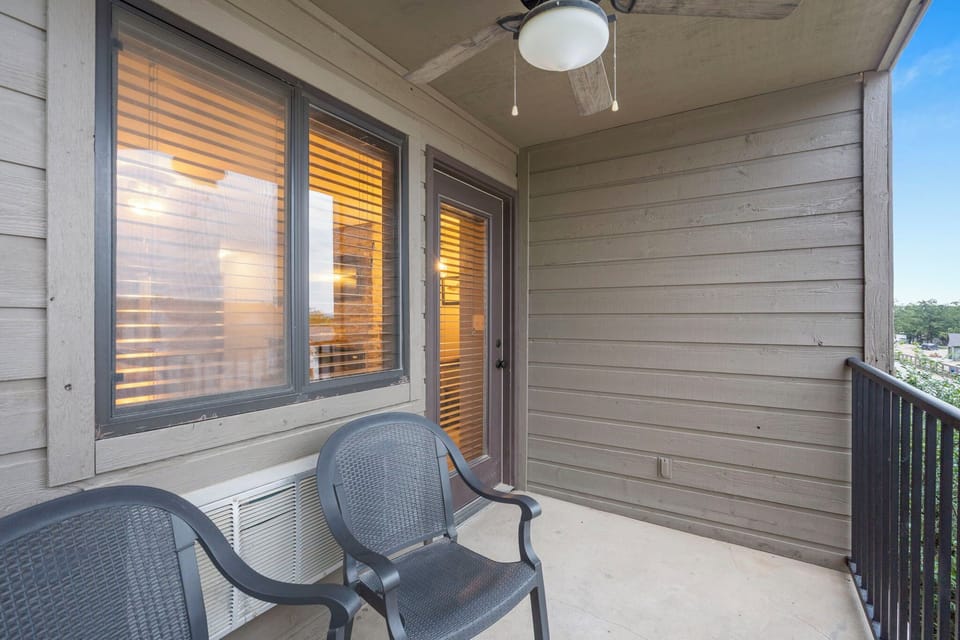 Private, Covered Balcony