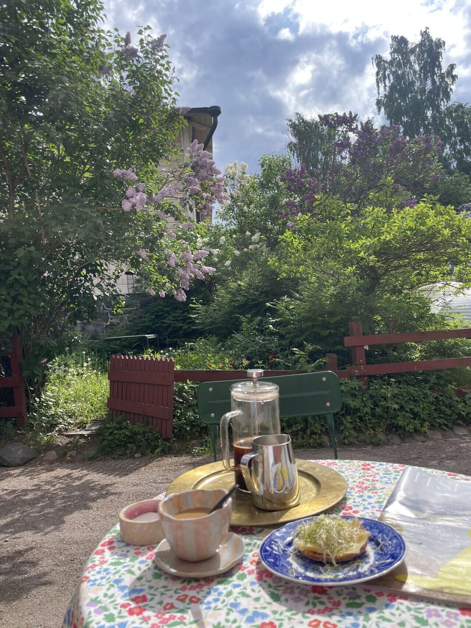 Outdoor dining