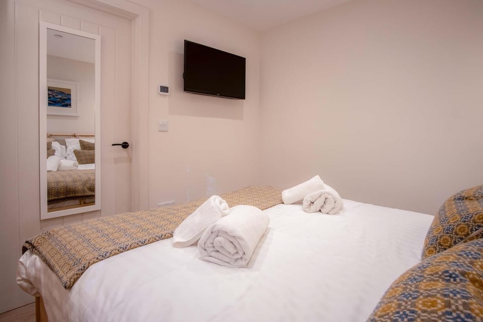 Ty Florence - 3 Bedroom Cottage - Bayview Oxwich (6488)