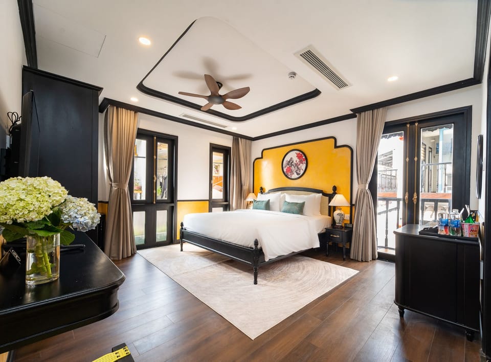 Deluxe Double Room, 1 King Bed, Non Smoking, Pool View | Premium bedding, down comforters, free minibar, in-room safe