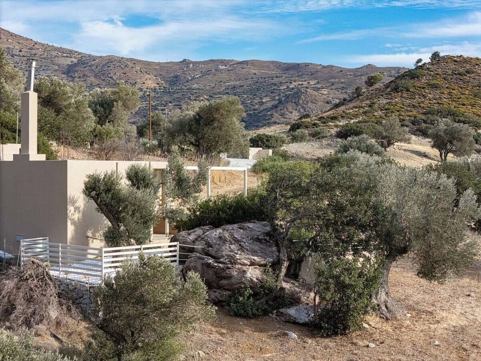 Located in a natural setting, surrounded by beautiful olive groves