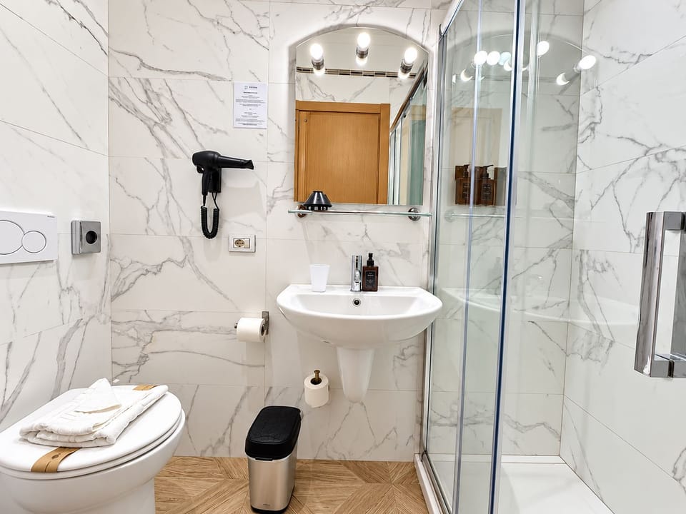 Superior Double Room | In-room safe, desk, laptop workspace, iron/ironing board (on request)