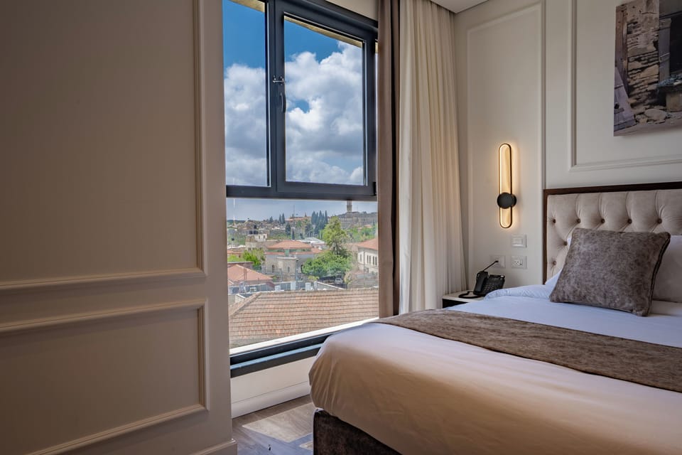 Premium Room, 1 Double Bed, City View | Desk, iron/ironing board, free WiFi