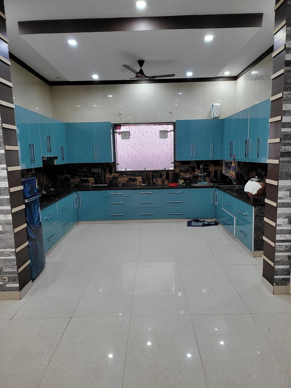 6BHK Villa with Pool & Garden | Private kitchen | Full-size fridge, microwave, oven, stovetop